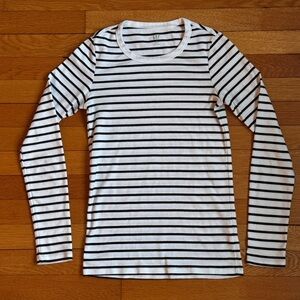 GAP Navy and White Striped Long Sleeve Women’s T-Shirt